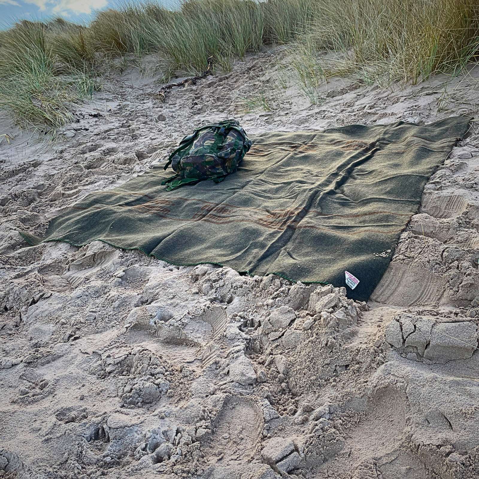 BW Wool Blanket 200 x 130cm - Image 5